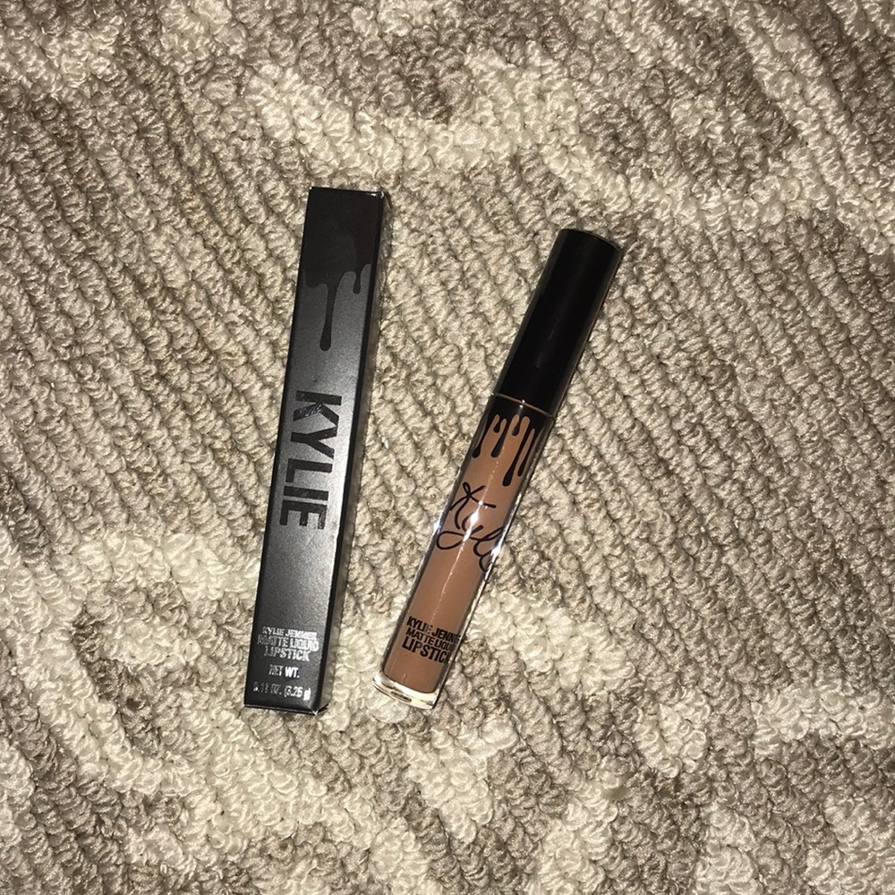Kylie cosmetics matte liquid lipstick